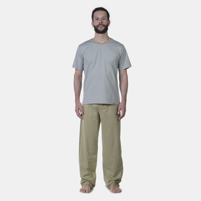 Pijama manga curta e calça        