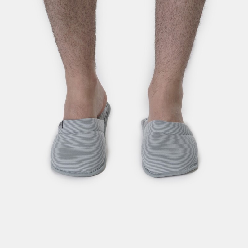 Pantufa fechada adulto    