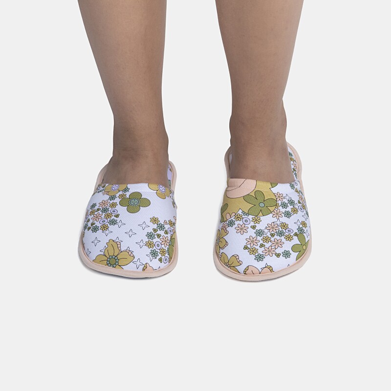 Pantufa Feminina Adulto Fechada Com Estampa Corrida 