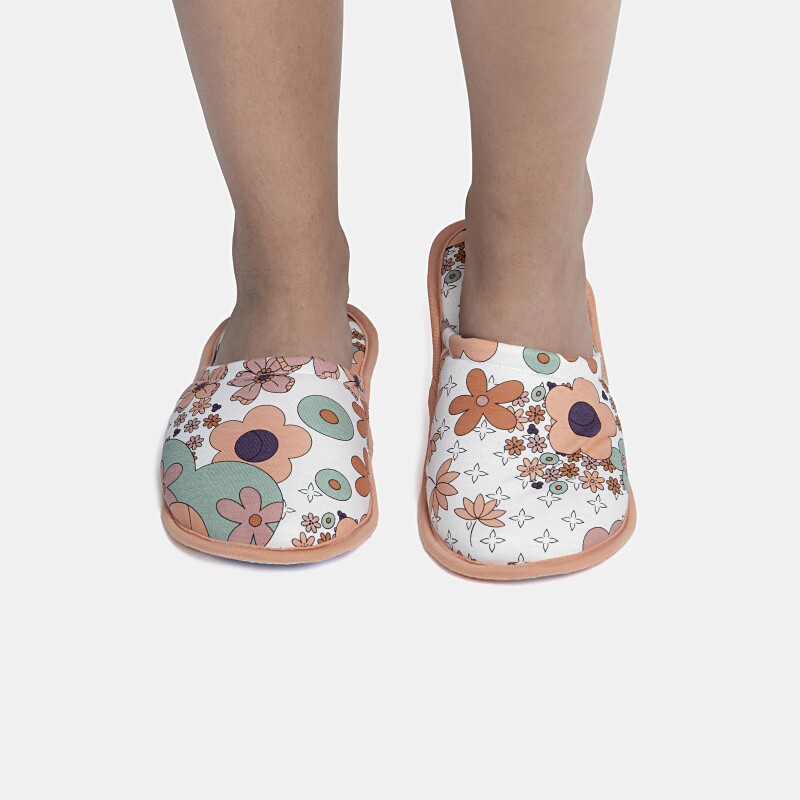 Pantufa Feminina Adulto Fechada Com Estampa Corrida 