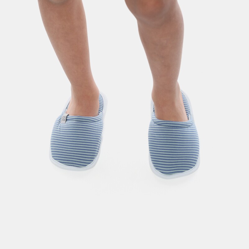 Pantufa Fechada Infantil Masculina de 5 a 12 anos Listras