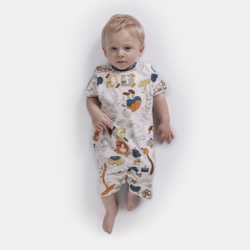 Macacão manga curta