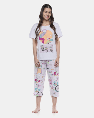 Pijama Manga Curta e Corsário