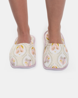 Pantufa Fechada Adulto
