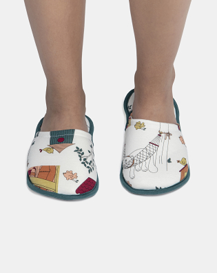 Pantufa Feminina Adulto Fechada Com Estampa Corrida 