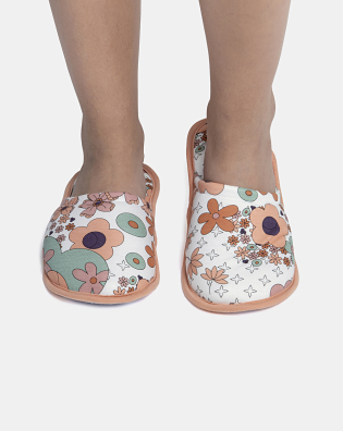 Pantufa Feminina Adulto Fechada Com Estampa Corrida 