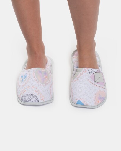 Pantufa Fechada Adulto
