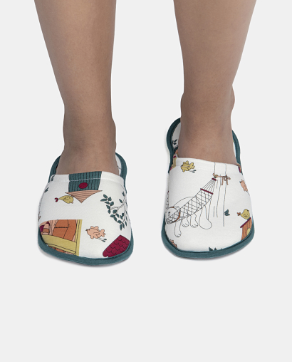 Pantufa Feminina Adulto Fechada Com Estampa Corrida 