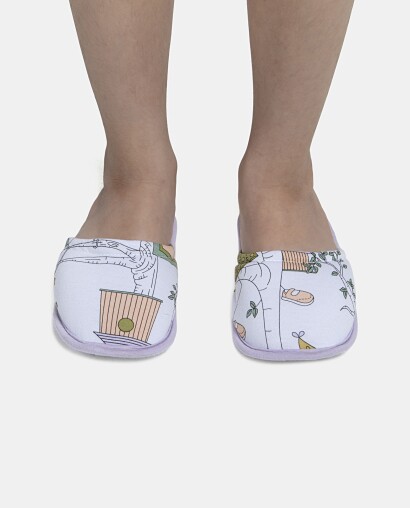 Pantufa Feminina Kids Fechada Com Estampa Corrida