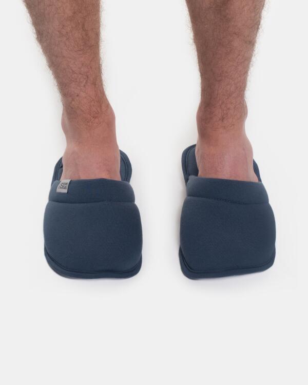 Pantufa fechada adulto