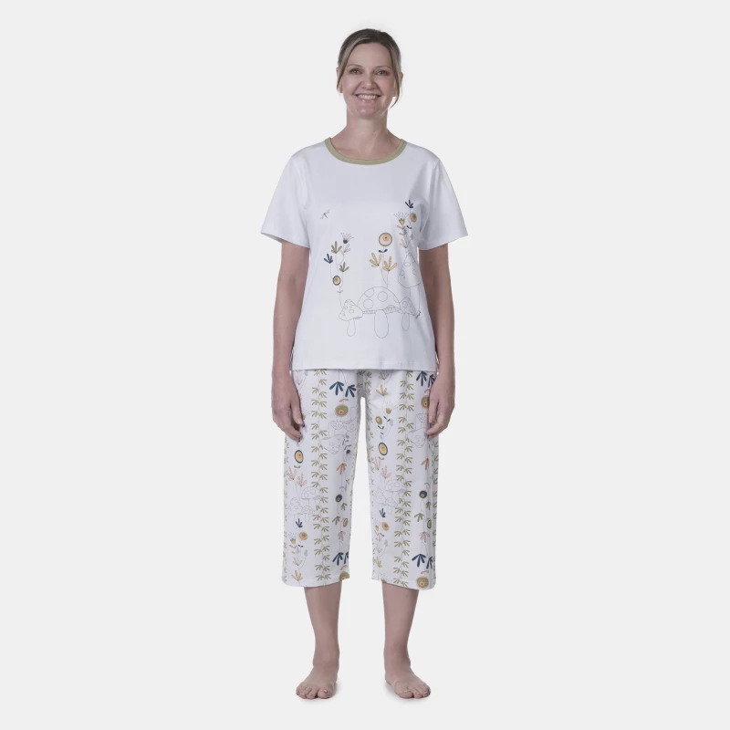 Pijama Clássico Manga Curta e Corsário