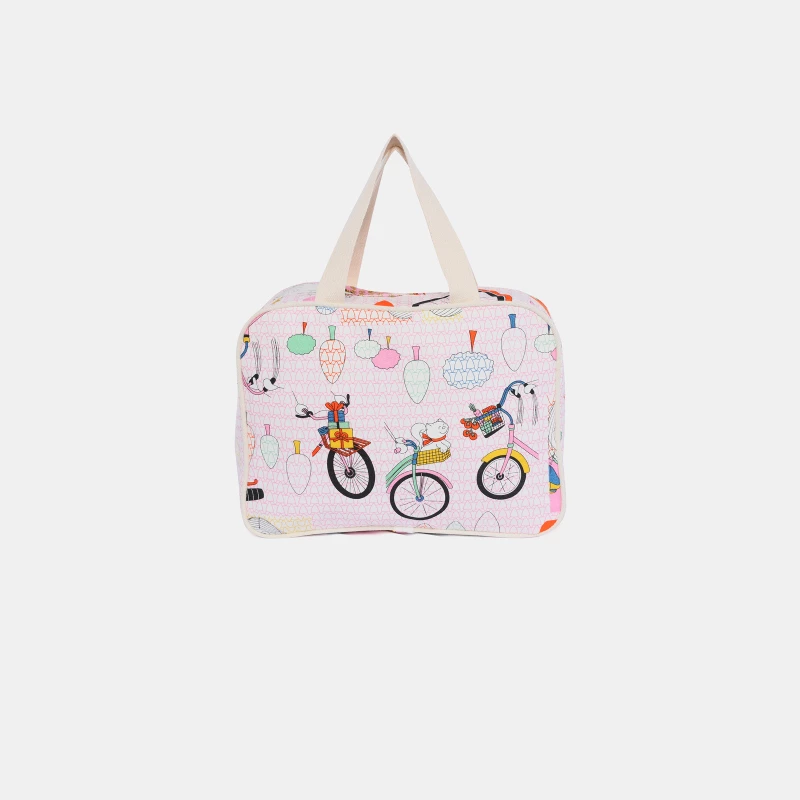 Necessaire