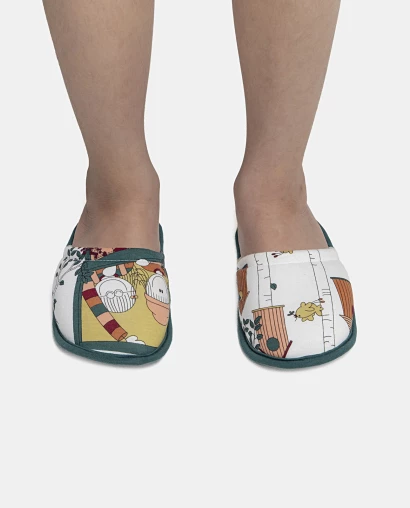 Pantufa Feminina Kids Fechada Com Estampa Corrida