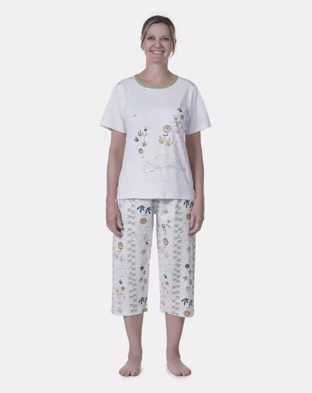 Pijama Clássico Manga Curta e Corsário