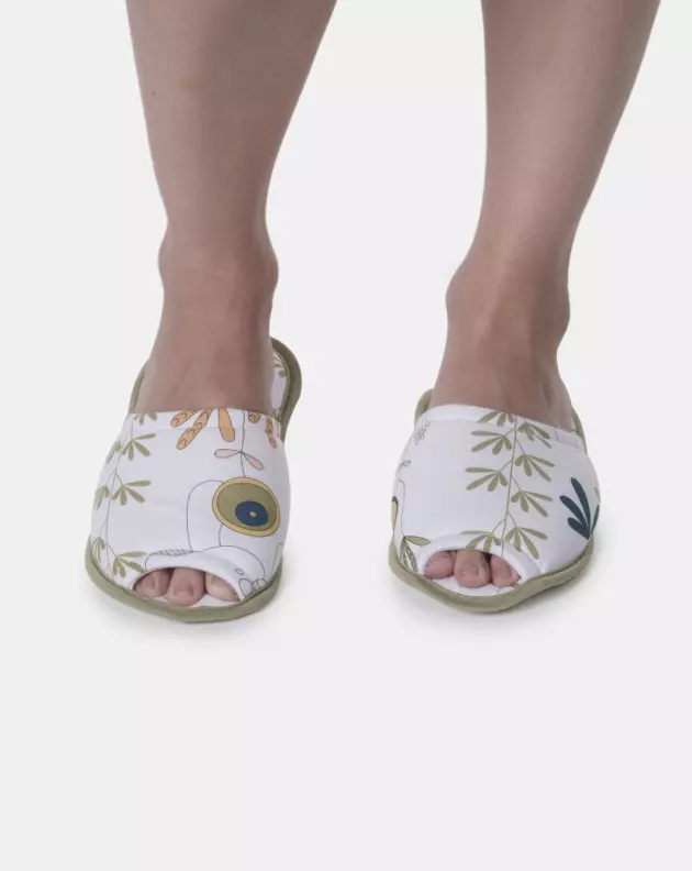 Pantufa com abertura adulto
