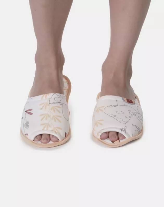Pantufa com abertura adulto