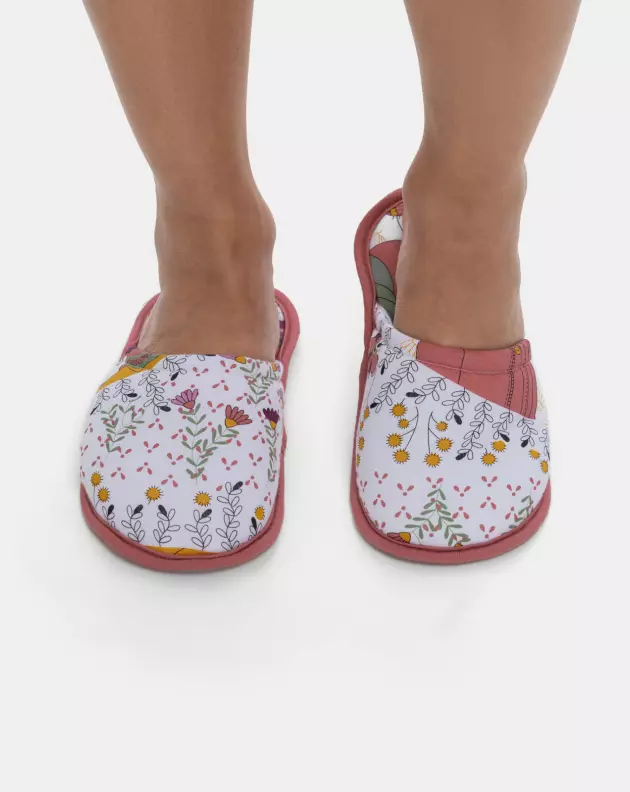 Pantufa Fechada Sonhart Feminina Adulto Estampa Floral