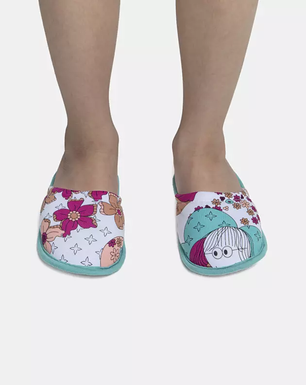 Pantufa Feminina Kids Fechada Com Estampa Corrida